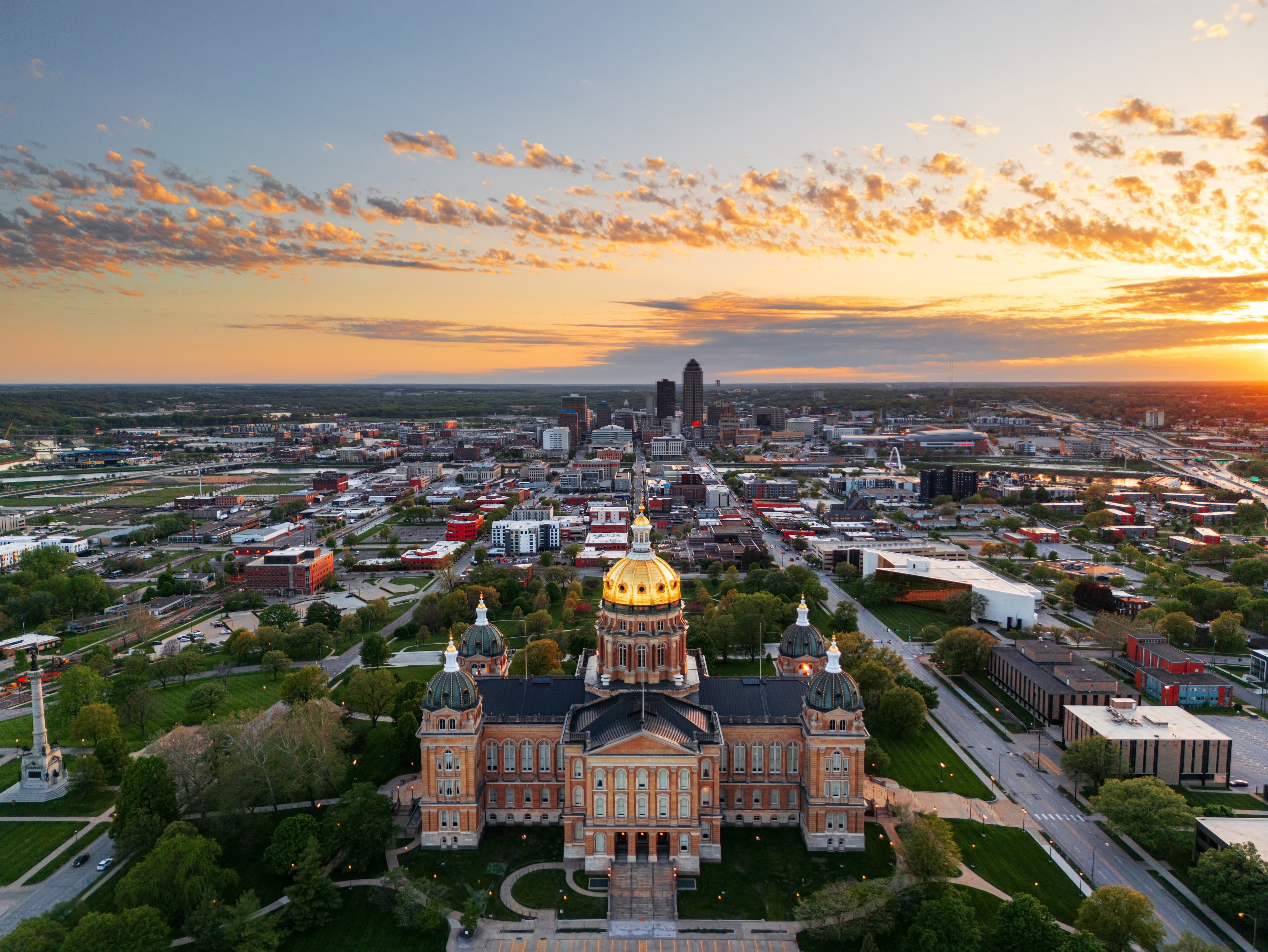 Office Des Moines Hero